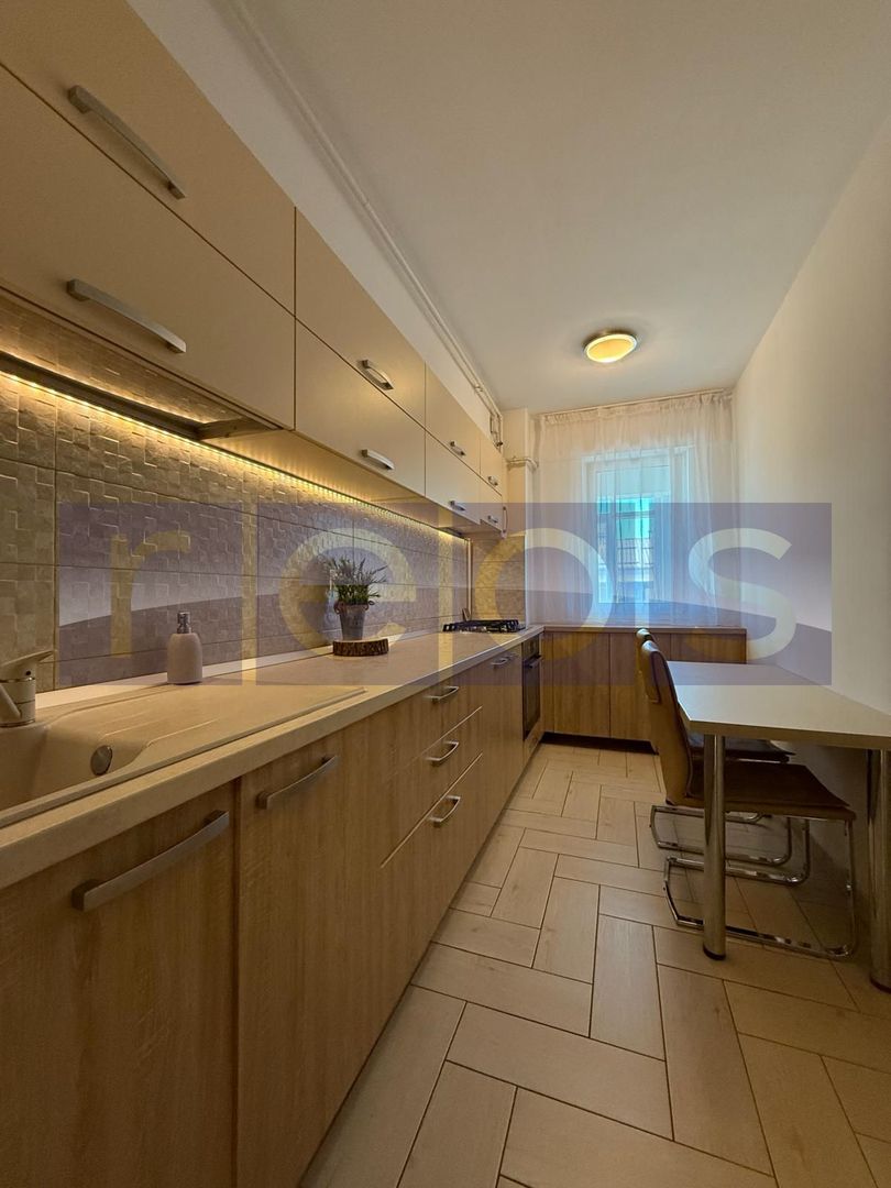 VANZARE APARTAMENT 2 CAMERE 56MP + PARCARE BLOC NOU TRAPEZULUI/SALAJAN - Poză 1