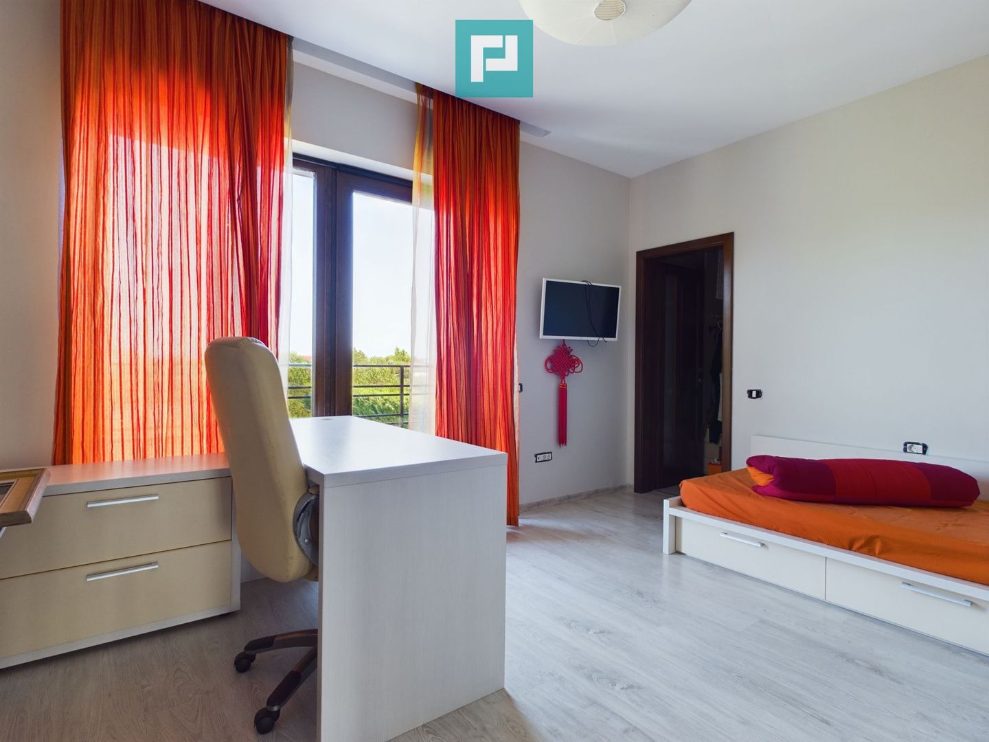 Vila de lux în Gai - Poză 12