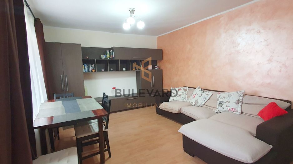 Apartament cu 3 camere + garaj, zona Big! - Poză 1
