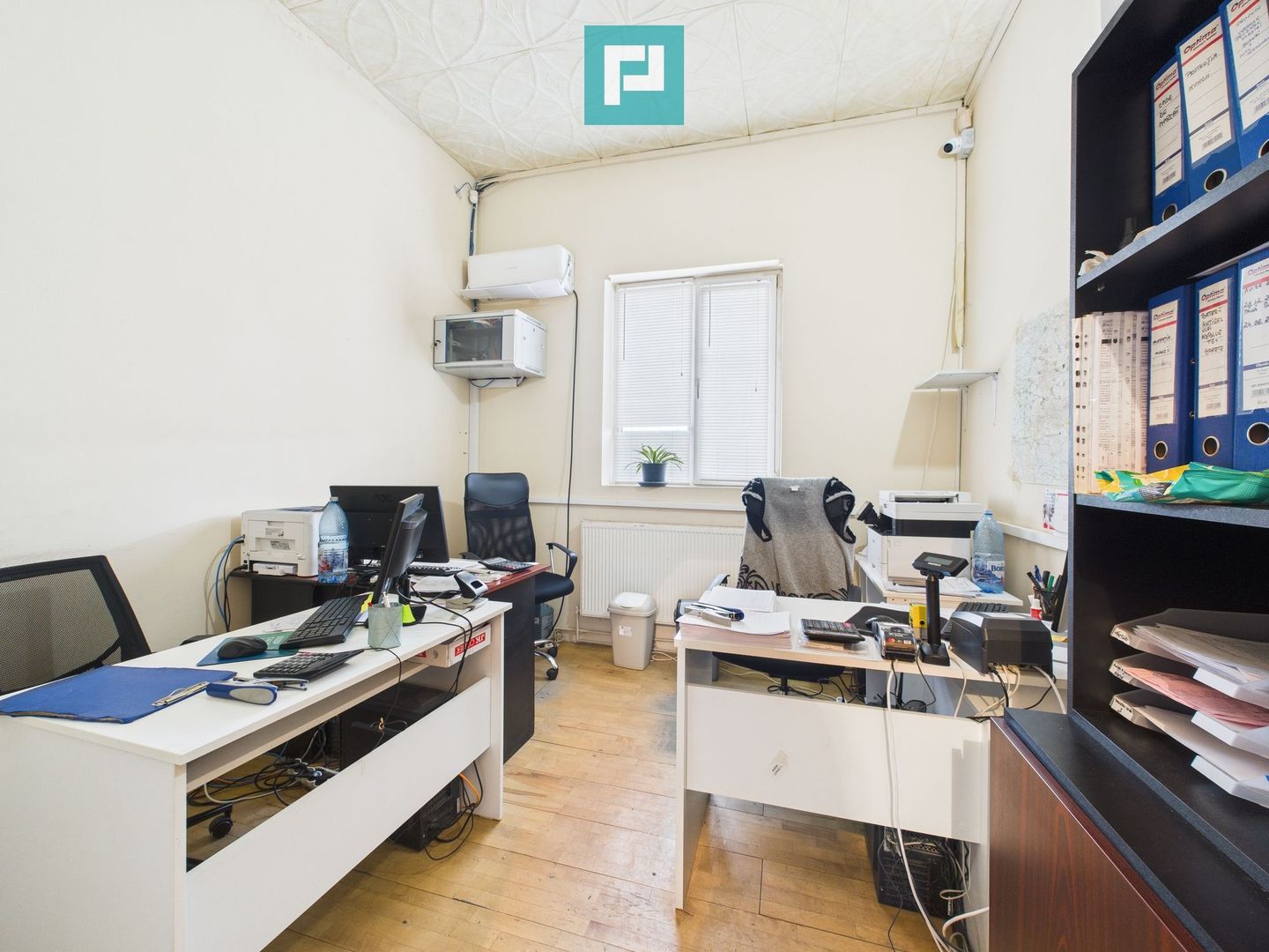 Clădire P+E parcare si platformă betonată 700mp - Poză 6