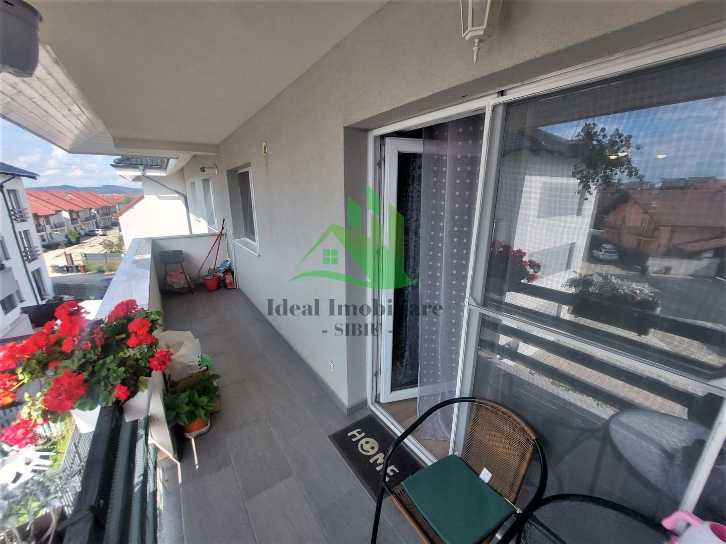 Apartament cu 4 camere in Selimbar, zona Pictor Brana - Poză 11