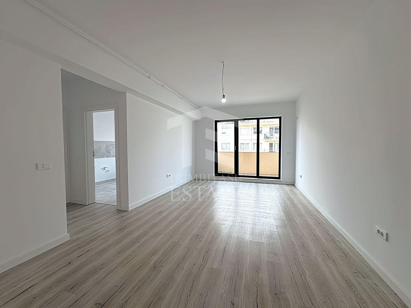 3 camere 88 mp 2 terase 2 băi 2 dressinguri etaj 3/4 lift Sos Cernica - Poză 5