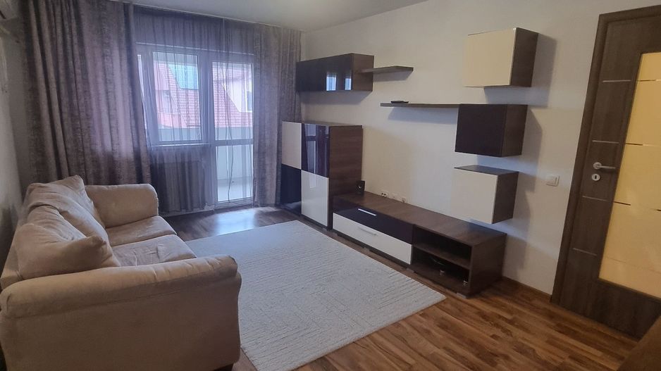 Apartament 2 camere, in Vila. Curte. Centrala. Parcare. Aparatorii Patriei. - Poză 2