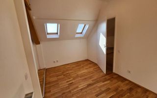 🏢 Spațiu de birouri – 5 camere, 3 băi – Mansardă vilă, Central - Poză 11