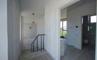 Vila tip duplex, 4 camere, ansamblu cu piscina si acces securizat - Poză 13