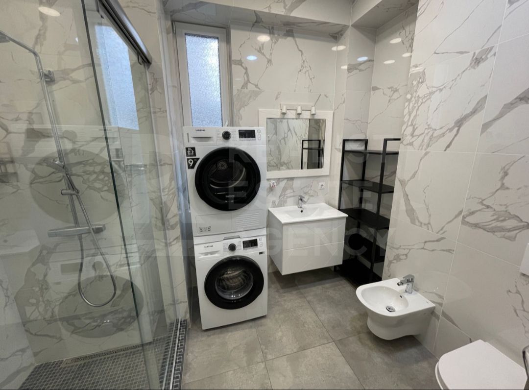 Chirie, apartament, 4 camere, str. Burebista, sectorul Botanica - Poză 12