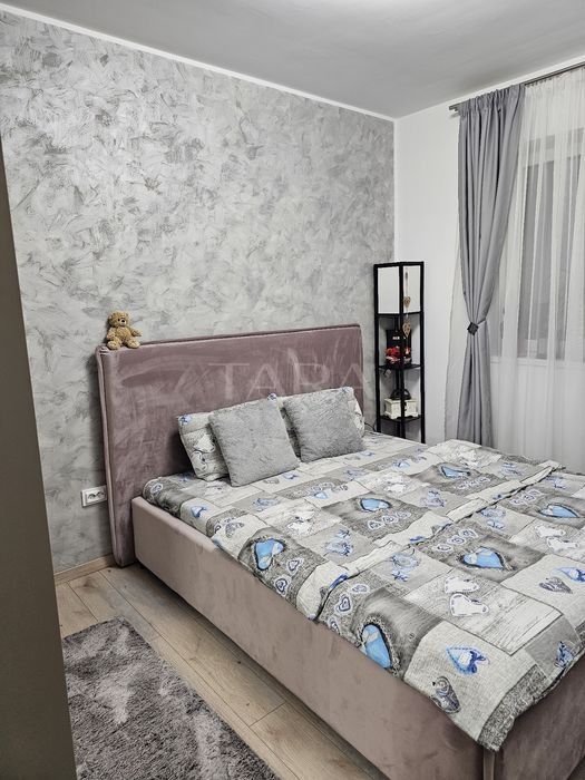 Apartament modern cu 3 camere și parcare subterană în Sânnicoară - Poză 4