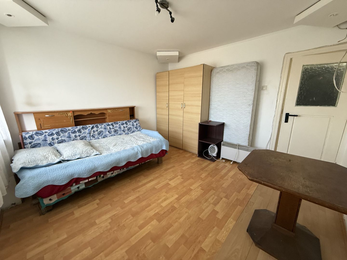 Garsonieră de închiriat | Zona Mihai Viteazul | Etaj 2 | 30 mp - Poză 2