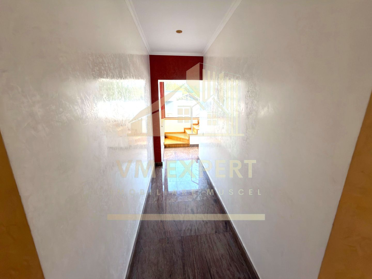 CASĂ 5 CAMERE TEREN 1600 MP CAMPULUNG - Poză 24