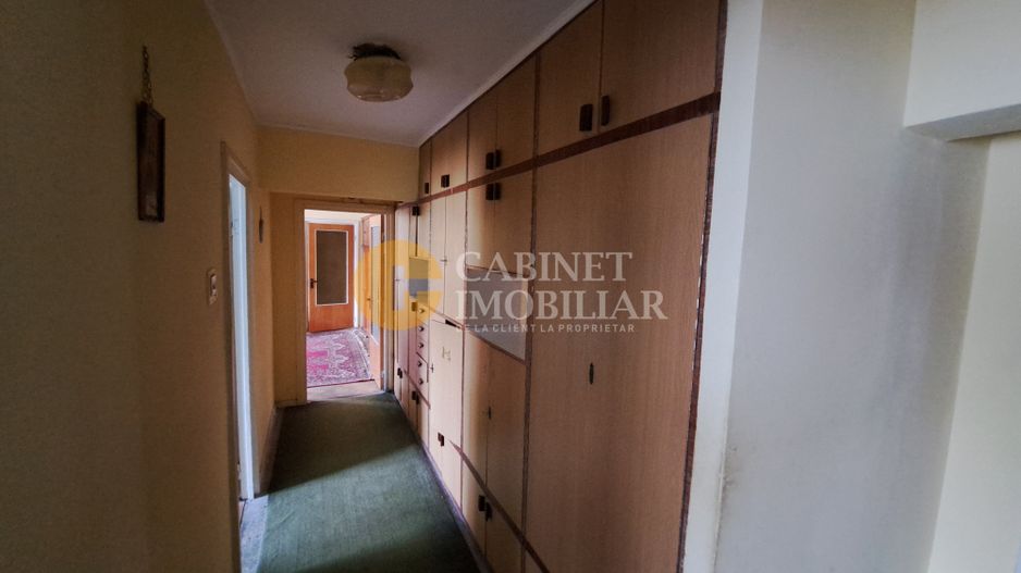 100 mp Ultra-Central: Apartament 4 Camere pe Bd. Independenței (Fără Risc) - Poză 11