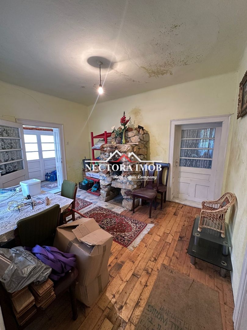 NECTORA IMOB Exclusivitate-Casa 5 camere, 2 bucatarii, 2300 mp teren - Poză 9