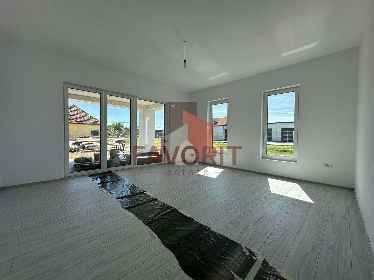 Duplex | Parter + Etaj | Toate utilitatile | Curte generoasa | Sacalaz - Poză 3
