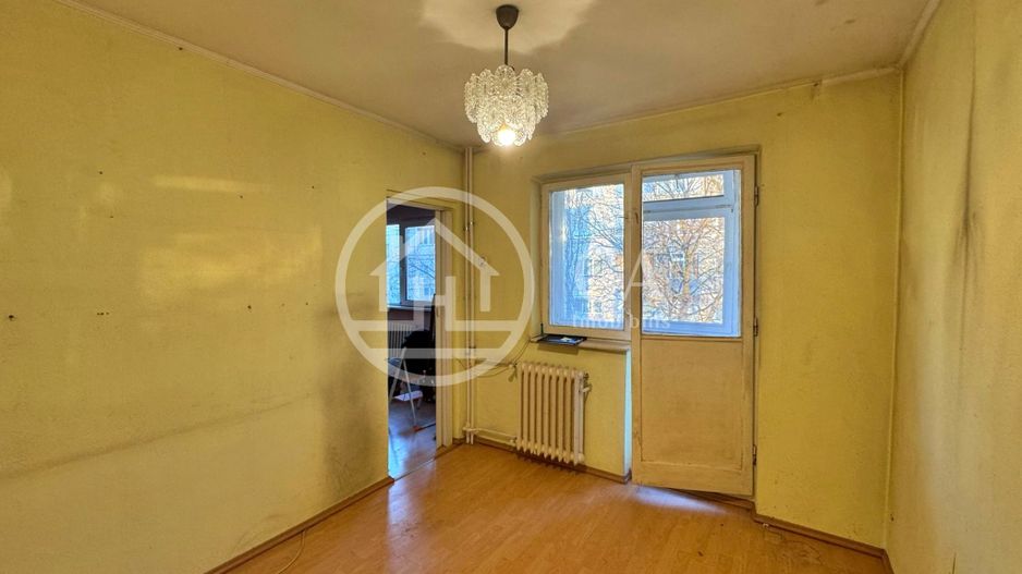 Apartament cu 2 camere de vanzare Str. Seleusului Zona Velenta,Oradea - Poză 3