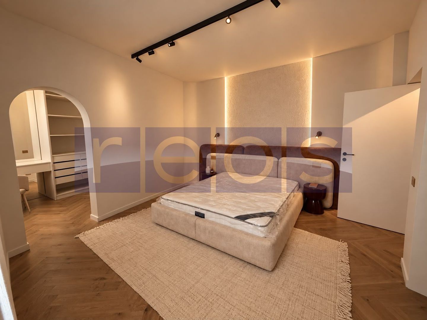 Apartament cu 4 camere Bd. Unirii | loc parcare inclus | vedere C. Poporului - Poză 10