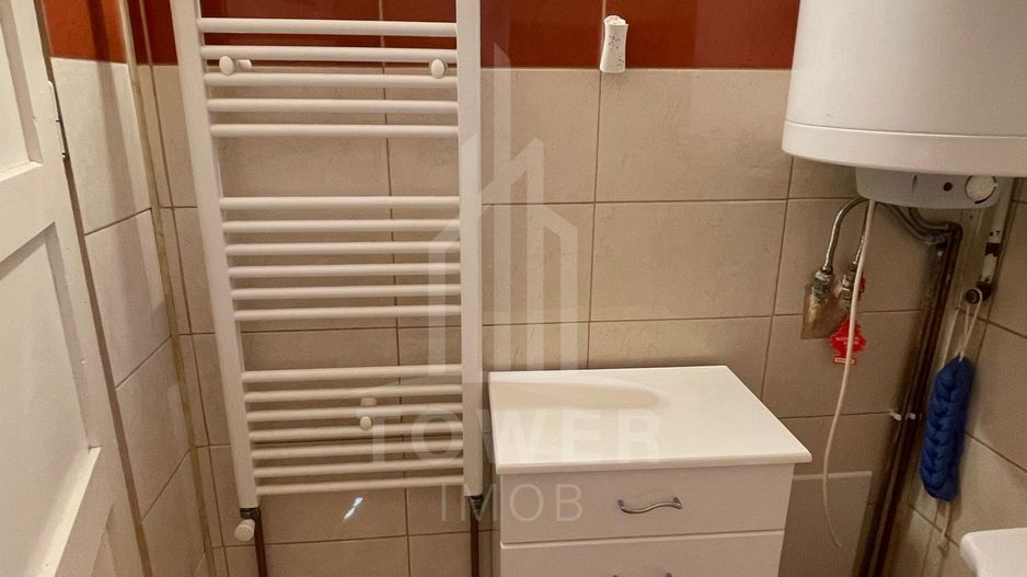 Casa de vanzare - teren 1400 mp - Laslea , Sibiu - Poză 13