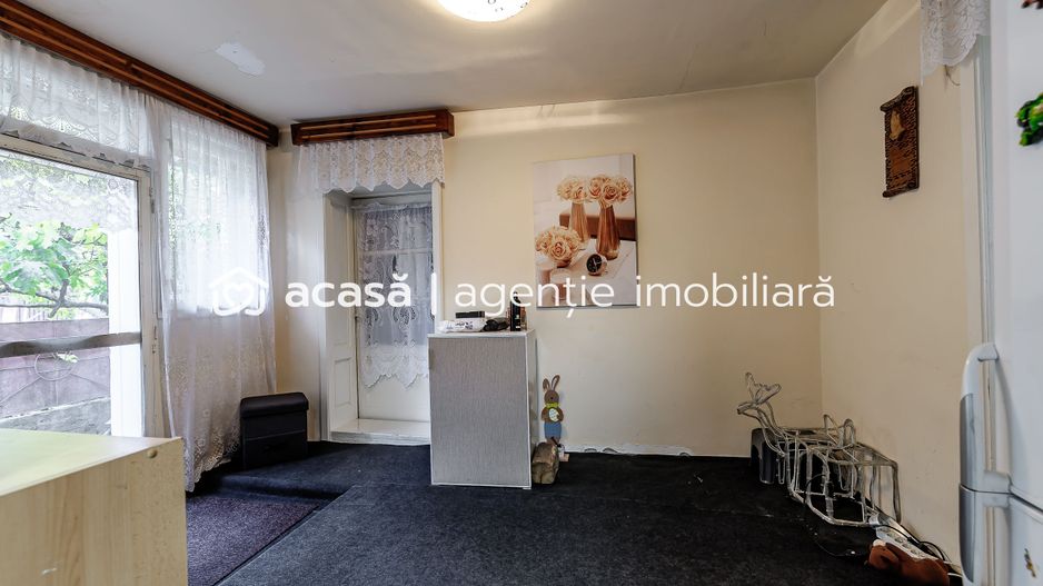 Locuință pentru familie mare apartament la casă, cu teren, Bujac. - Poză 10