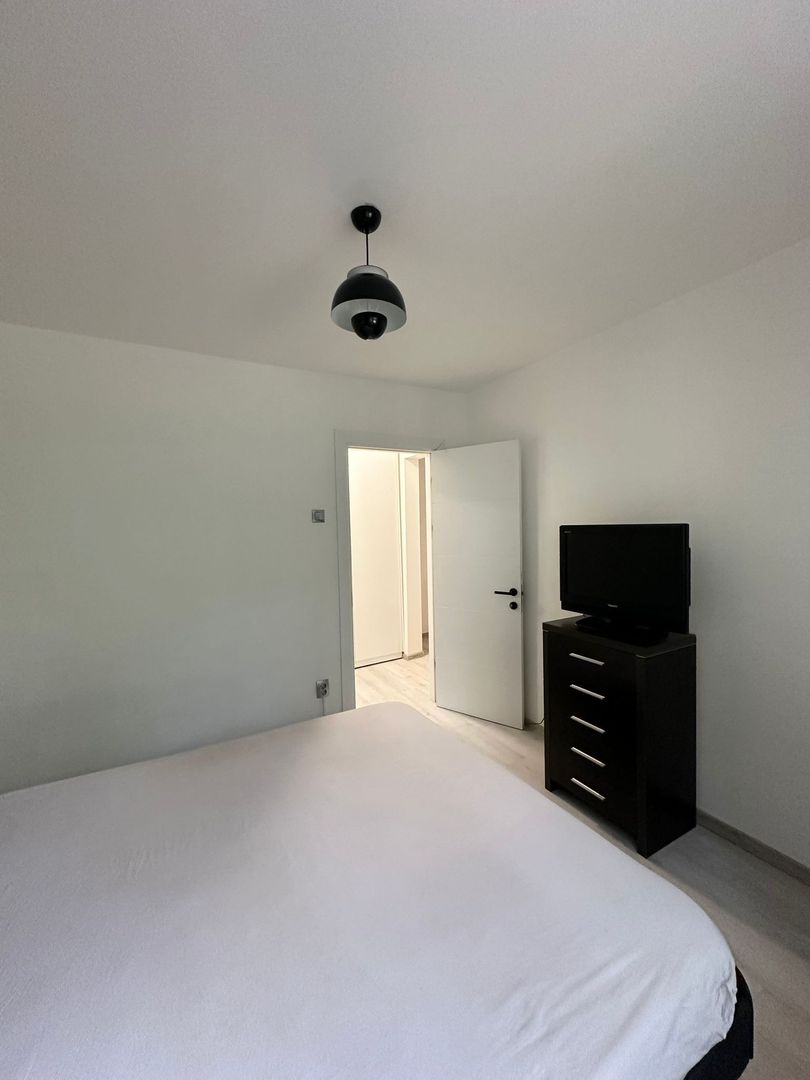 Apartament 2 camere - Piata Victoriei - - Poză 5