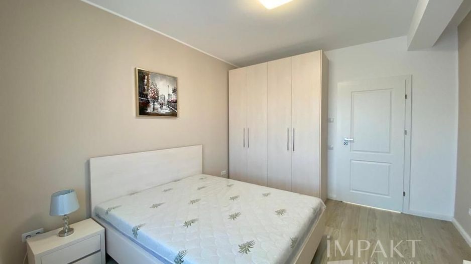 Apartament 3 camere aflat la 2 pași de UMF! Disponibil din 1 August - Poză 9