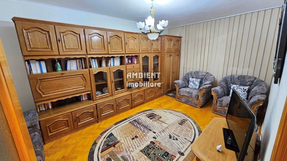 Apartament cu 3 camere, ETAJ 3, zona TRAIAN - PRIMARIE; - Poză 3