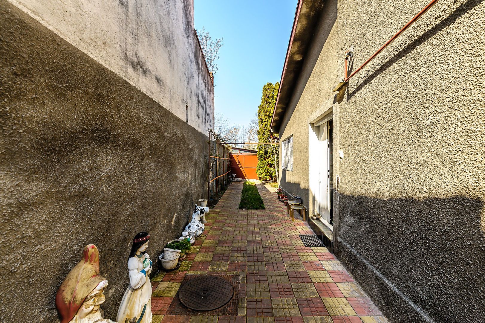 Casă cu 3 camere în Pârneava - Poză 5