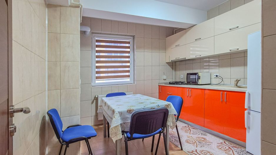 Apartament Spațios de 2 Camere | Zona Răcădău | 2 Băi | Loc de Parcare - Poză 4
