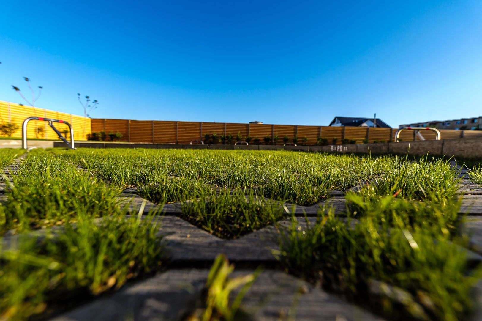 SINGURUL APARTAMENT CU GRADINA DIN NOUL BLOC R39, ARED RED 9 - Poză 2