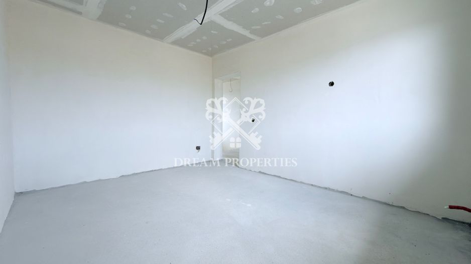 Casa de vanzare 120 mp, 4 camere,3 bai, teren 350 mp, DEZMIR - Poză 12