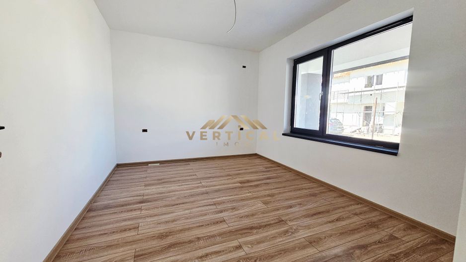 Casa parter 4 camere - comuna Berceni - Poză 12