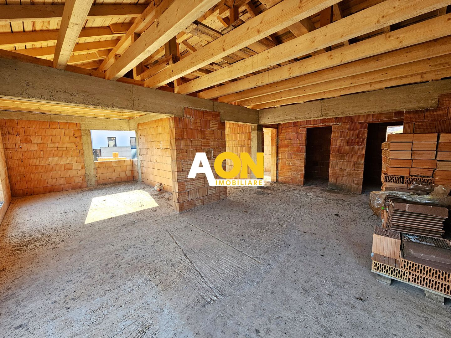 Casa semifinisata, 4 camere, 2 bai, 448 mp teren, zona Alba - Micesti - Poză 4