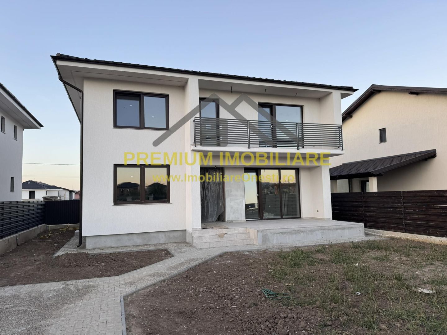 Casa de Vanzare - Cartier Andrasesti - Poză 2