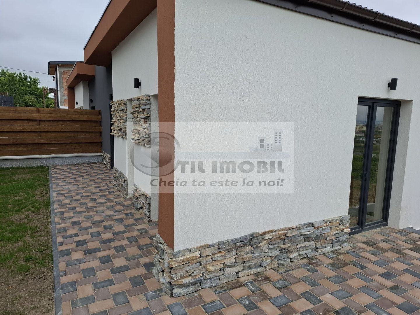 Casa tip Duplex in Valea Adanca 150 000 euro - Poză 2