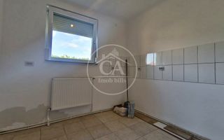 Apartament de vanzare cu 2 camere si curte in zona Centrala, Otadeaa - Poză 7
