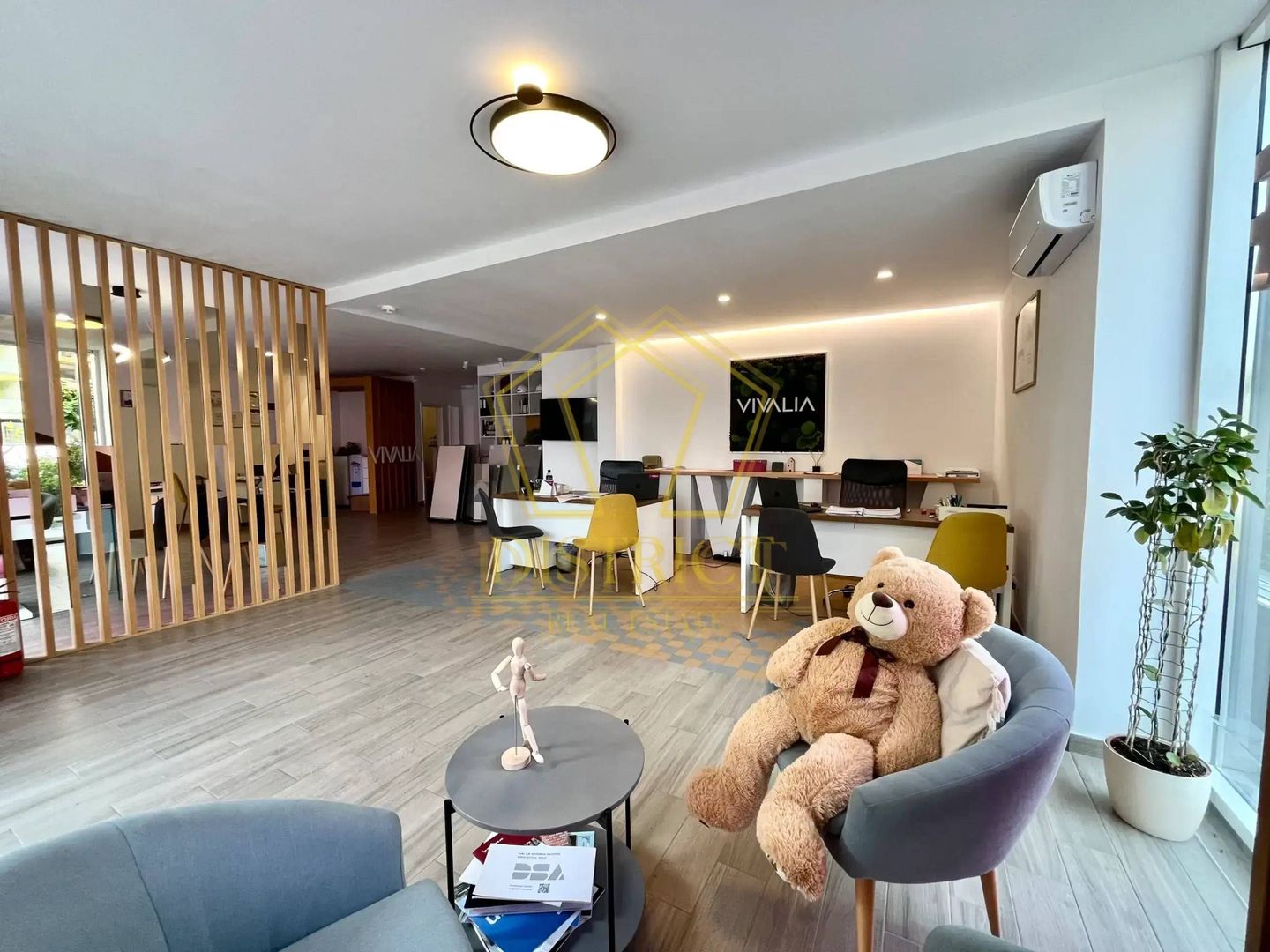 COM 0% Spatiu comercial 81mp | Vivalia | Tipografilor - Poză 1