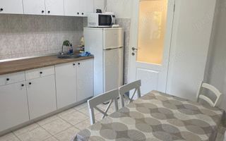 Vând apartament semicentral - Poză 3