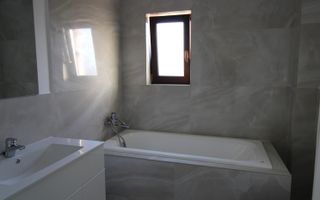 Zona Torontalului- 2 camere, loc de parcare si curte comuna| disponibil 01.10.27 - Poză 7