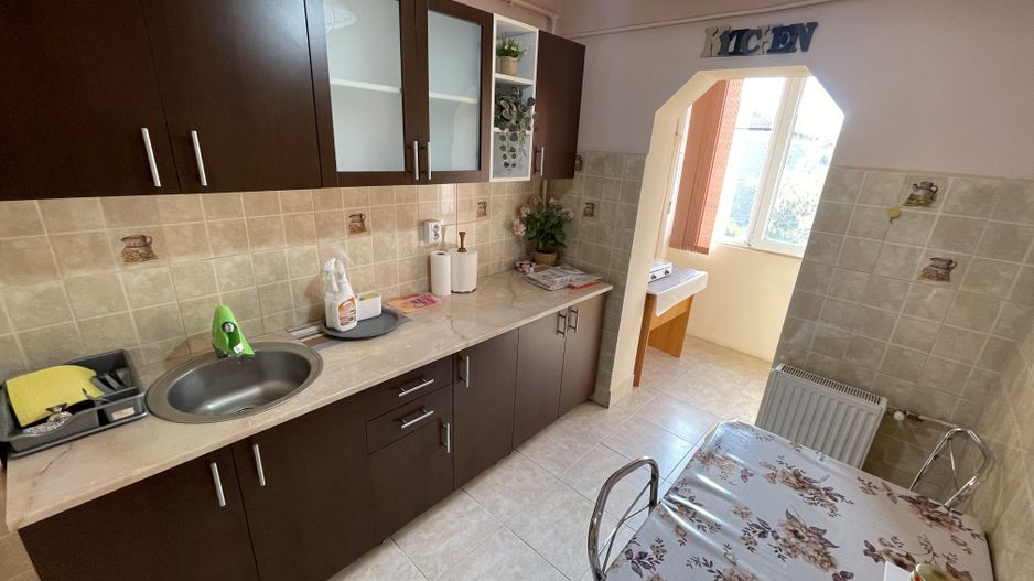 Lipovei | 3 camere | Decomandat | Mobilat-Utilat | Acoperiș - Poză 6