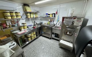 super cladire, super business - Poză 22