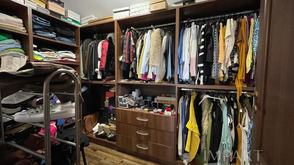 Casa  cu 4 Camere si Garaj in Cartierul Someseni, Cluj-Napoca - Poză 16