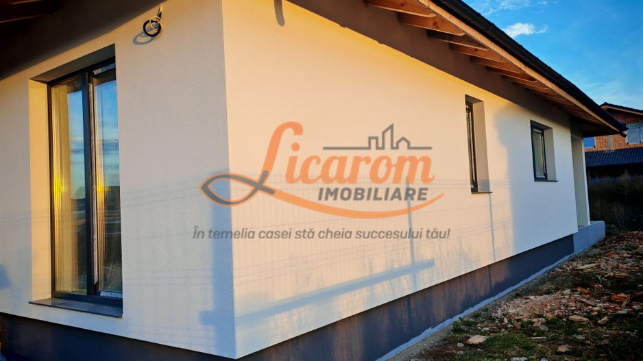 Casa la cheie in CRISTIAN pe Parter, zona de vile,270.000 euro - Poză 4