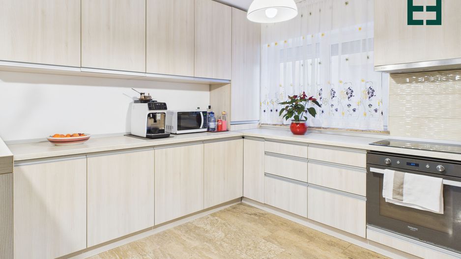 Casă înșiruită P+M cu 3 camere - Dumbrăvița - Timișoara - Poză 9