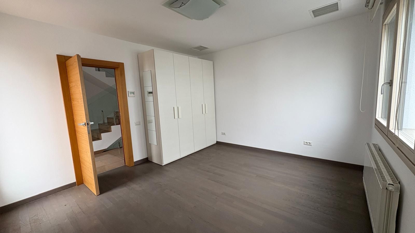 Vila de vanzare sau inchiriere zona Iancu de Hunedoara Baneasa - Poză 7