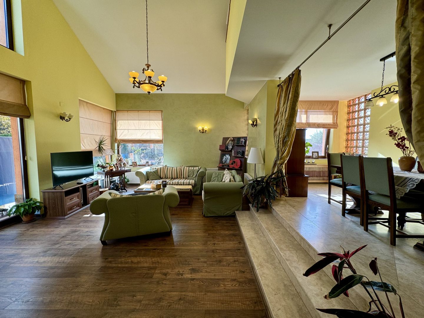 Vilă individuală de vânzare în Râșnov, Zona Primăverii | Natură și Confort - Poză 14