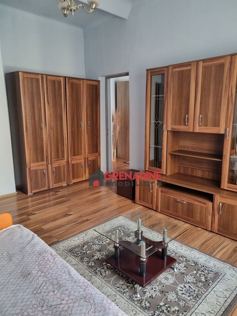 Apartament 2 Camere  - Piata Sfatului - Centrul Istoric - Poză 3