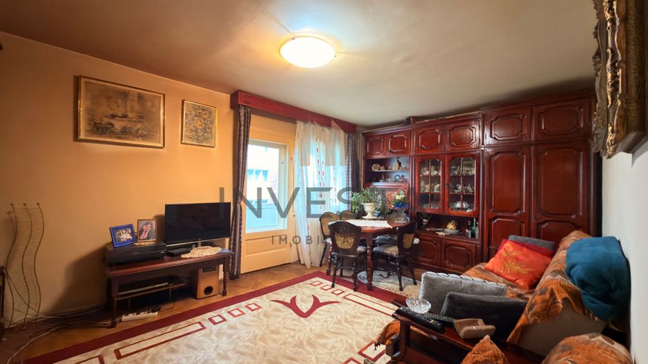 Apartament cu 3 camere decomandate zona Titulescu - Poză 1