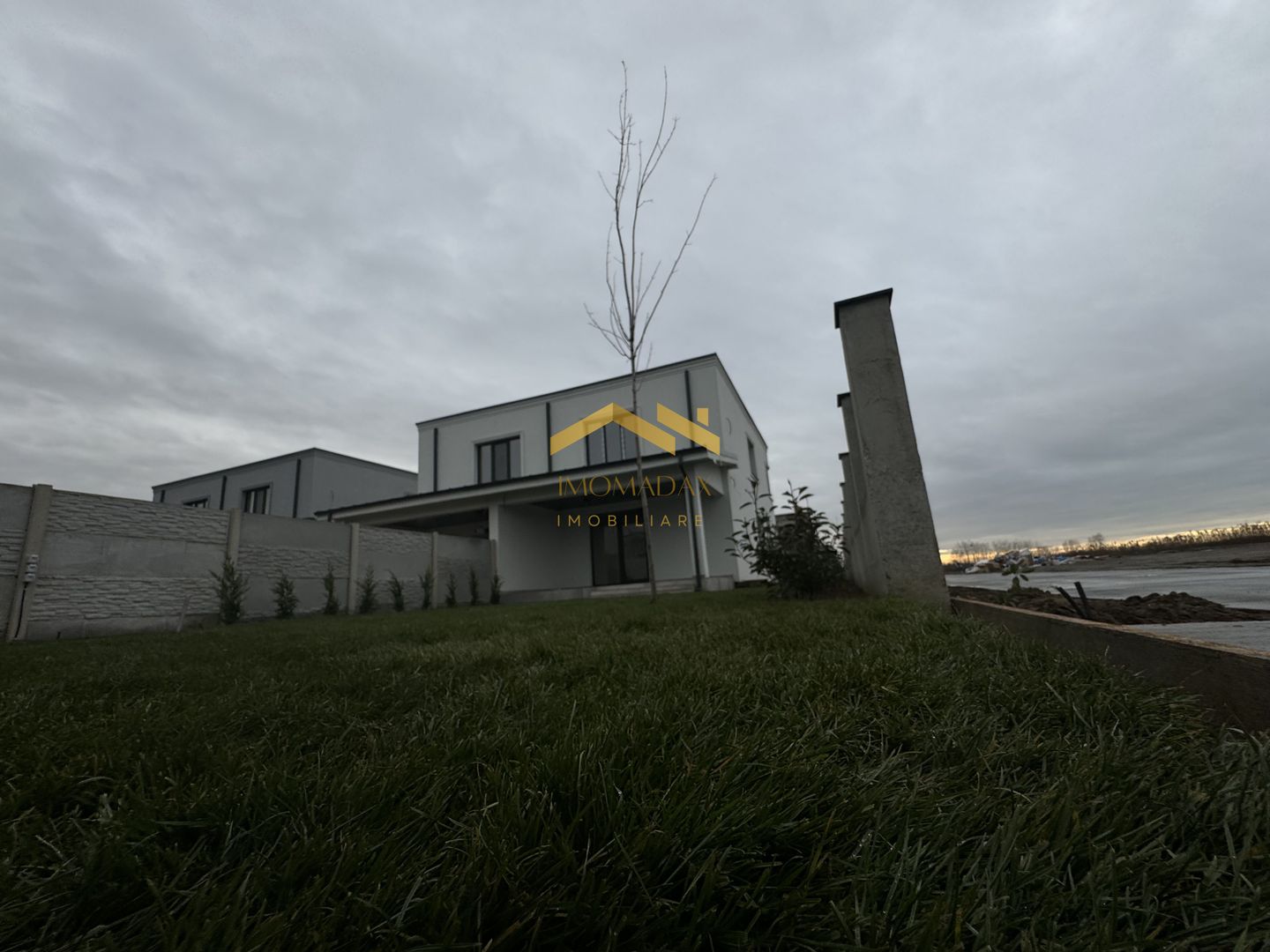 Bucovăț-Duplex P+E-4 Camere - Poză 4