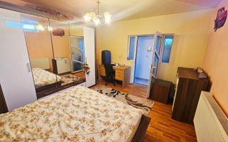 🏡 Casă spațioasă cu 9 camere în Strejnicu – pentru locuință, birouri - Poză 44