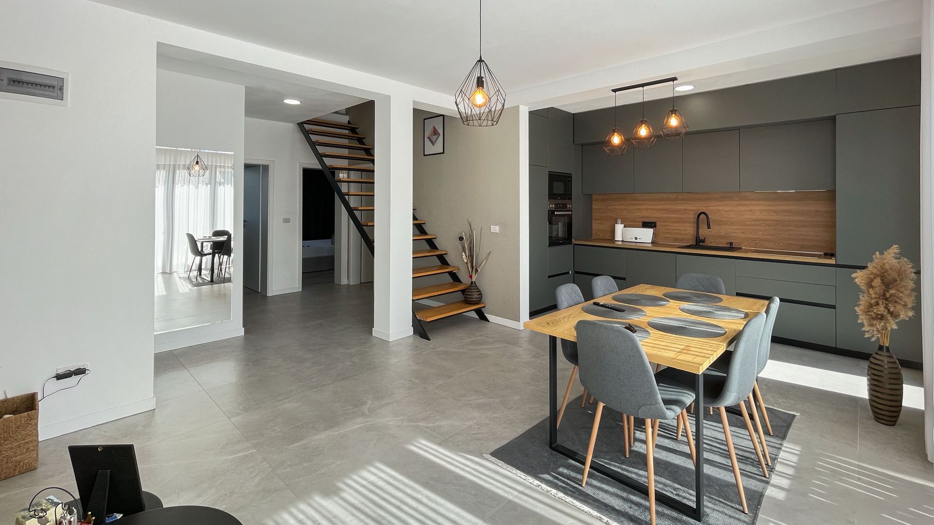 Zona Linistita, comision 0% - Poză 2