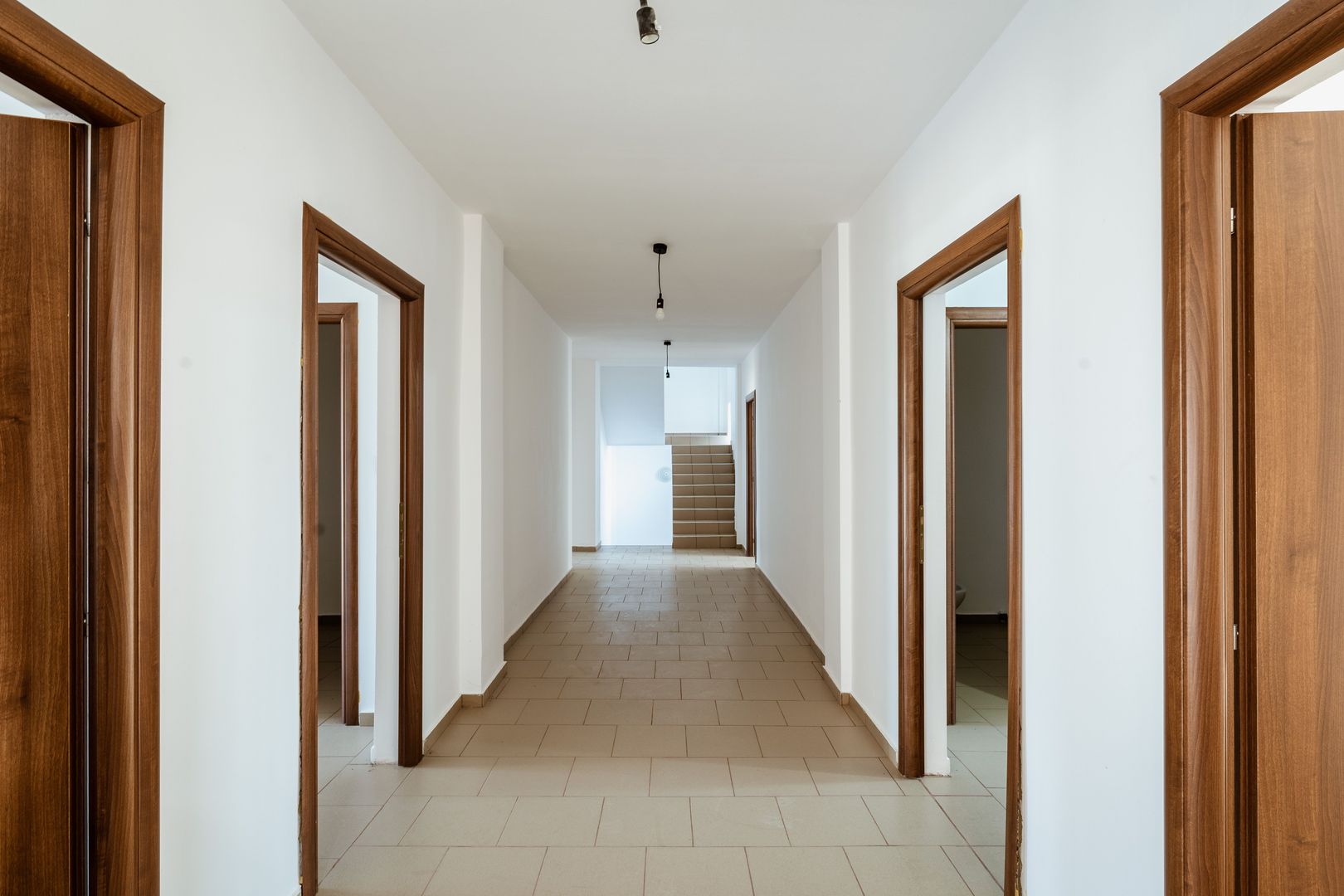 Spațiu multifuncțional în Pârneava. - Poză 6