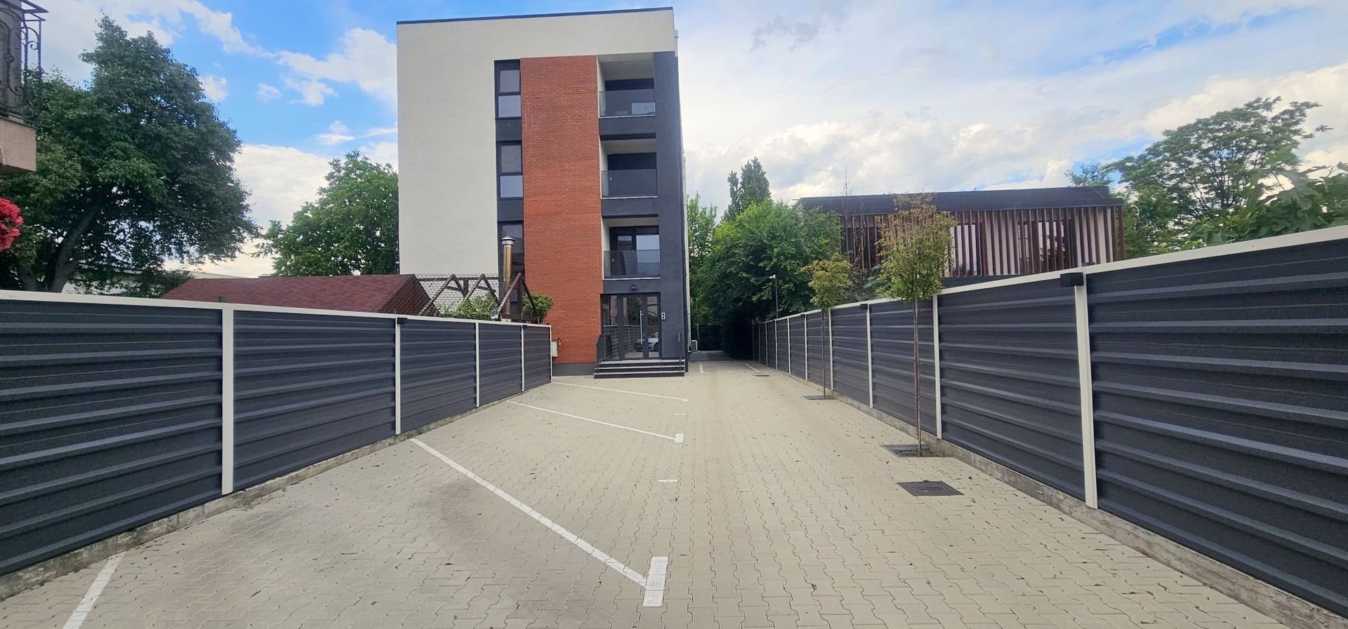 De inchiriat apartament cu 2 camere, Milcov Residence, et. 1, 700 euro - Poză 2