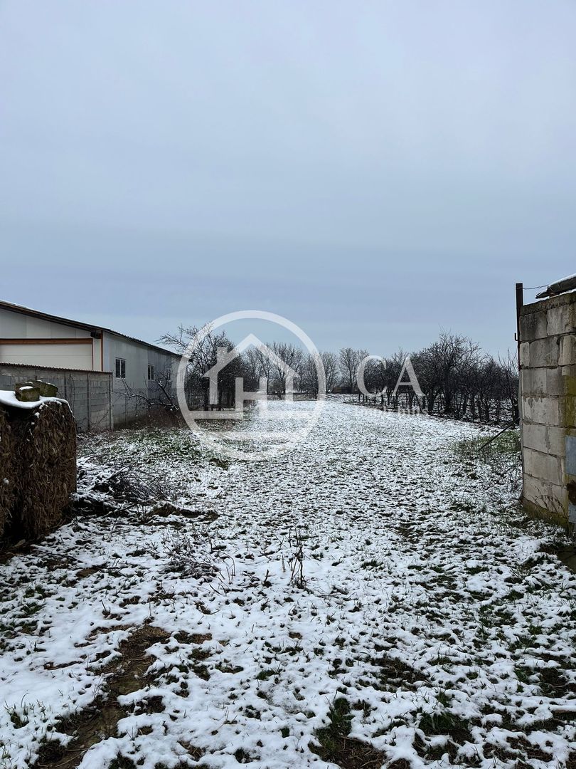 Casa de vanzare D+P+E+M cu 5 camere în Livada De Bihor - Poză 13